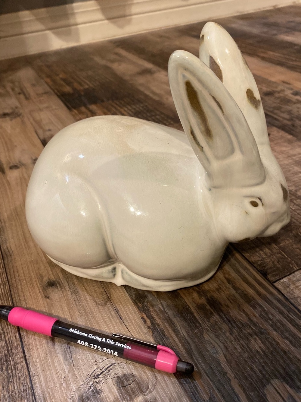 Cream Ceramic Rabbit Figurine - Picture 3 of 5